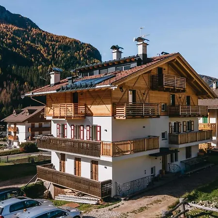 Appartamenti Cesa Soreie By Ama Val Di Fassa Canazei Exterior photo